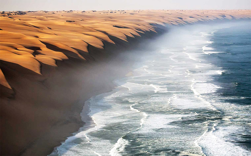 ямки в пустыне Намиб