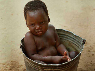 младенцы Африки