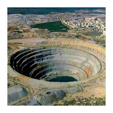 Алмазные шахты в колониях в Африке становились центрами поселений