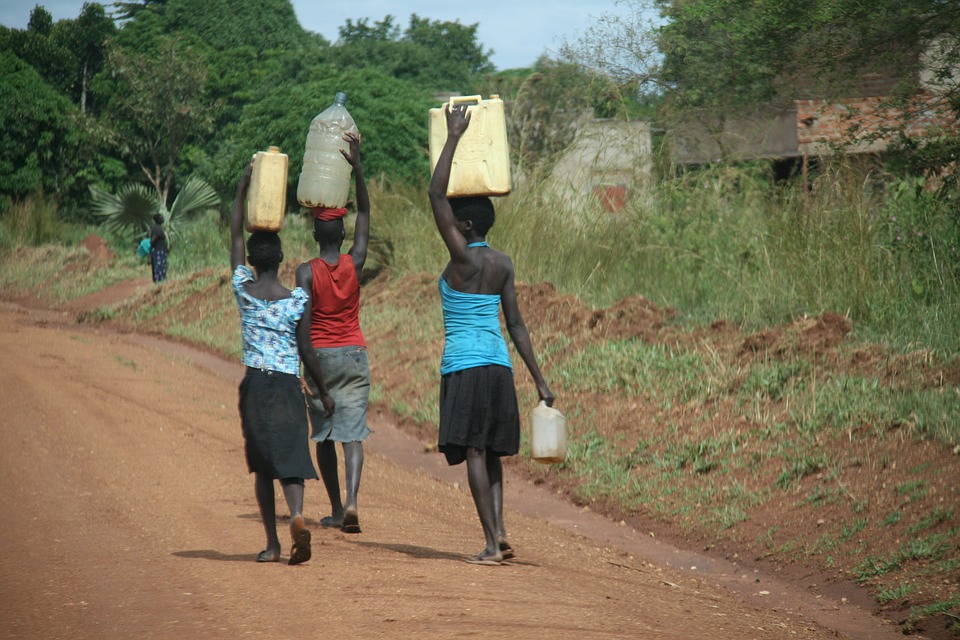Африканские женщины страдают от водного рабства