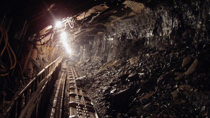 Трагедия на шахте в ЮАР оставила под землей 2000 человек